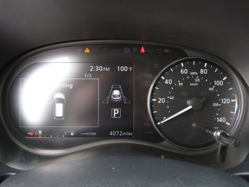 Used 2024 Nissan Kicks SV image 25