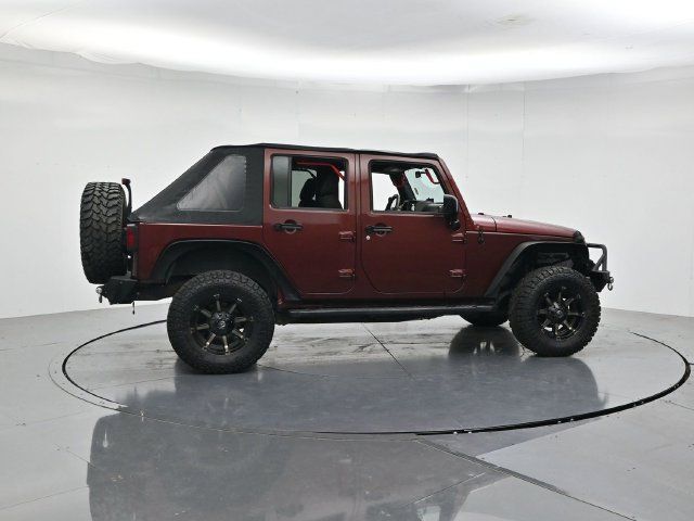 Used 2007 Jeep Wrangler Unlimited Sahara RWD image 2