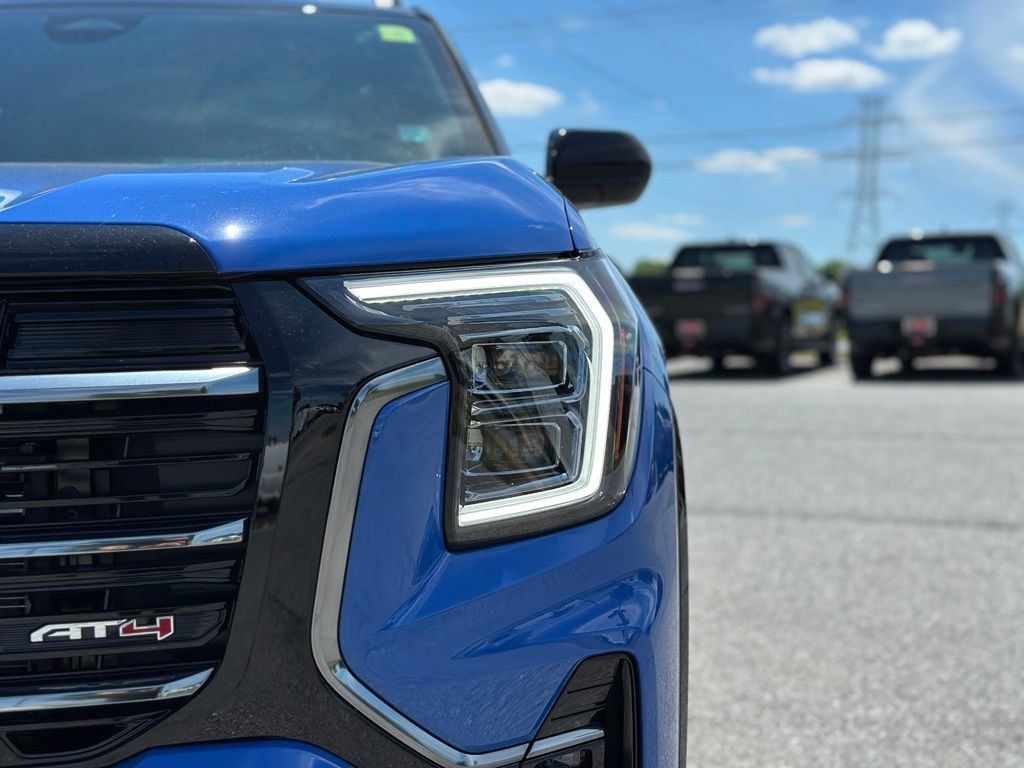 New 2026 GMC Terrain AT4 w/ LPO, Floor Liner Package AWD/4WD image 32