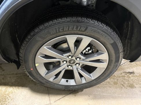 New 2026 Ford Explorer Active image 28