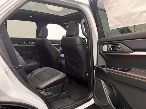 New 2026 Ford Explorer Tremor image 33