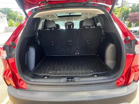 Used 2022 Ford Escape SEL w/ Technology Package FWD image 10