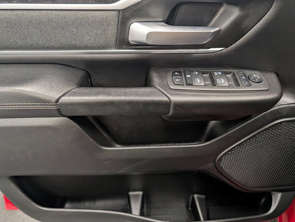 Used 2022 RAM 1500 Big Horn AWD/4WD image 12
