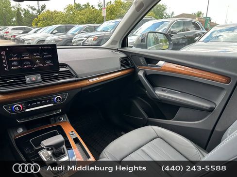 Used 2023 Audi Q5 2.0T Premium Plus w/ Premium Plus Package AWD/4WD image 30