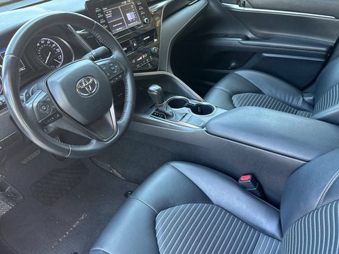Used 2023 Toyota Camry SE FWD image 10