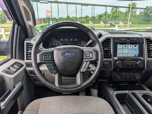 Used 2018 Ford F150 XLT w/ Equipment Group 302A Luxury AWD/4WD image 30