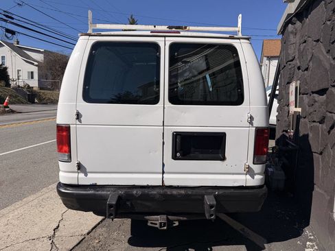 Used 2011 Ford E-250 and Econoline 250 E 250 3dr Cargo Van w/ PWR Group image 5