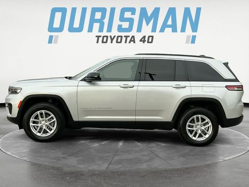 Used 2025 Jeep Grand Cherokee Laredo X w/ Luxury Tech Group I image 4