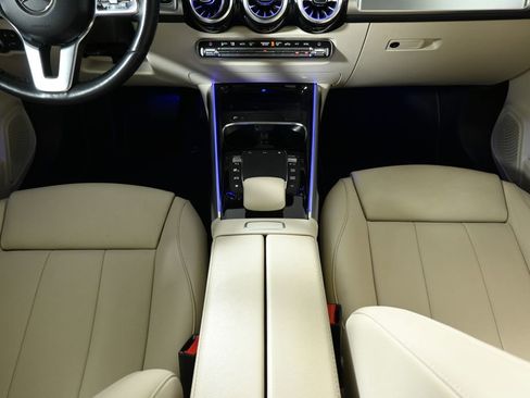 Certified 2023 Mercedes-Benz GLB 250 4MATIC image 23