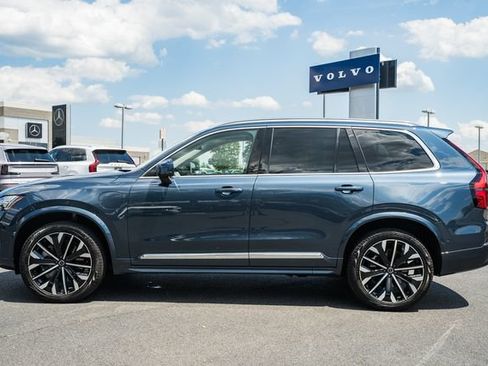 Used 2025 Volvo XC90 T8 Ultra w/ Protection Package Premier AWD/4WD image 4