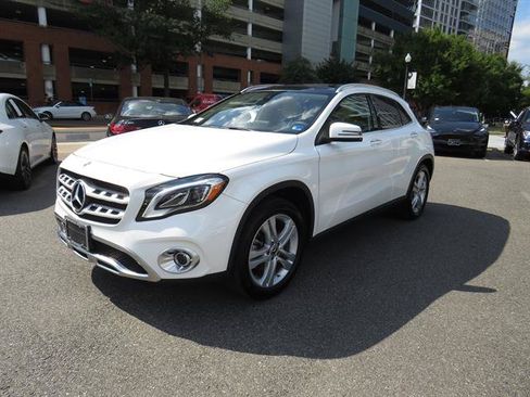 Certified 2020 Mercedes-Benz GLA 250 4MATIC image 1