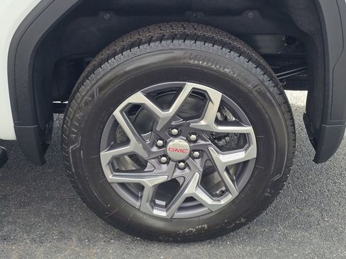 New 2026 GMC Sierra 1500 SLT w/ SLT Premium Package image 8