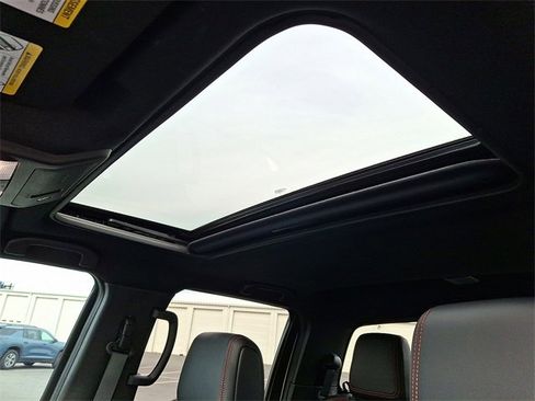 Used 2023 Nissan Frontier PRO-4X w/ Pro-4X Premium Package image 14