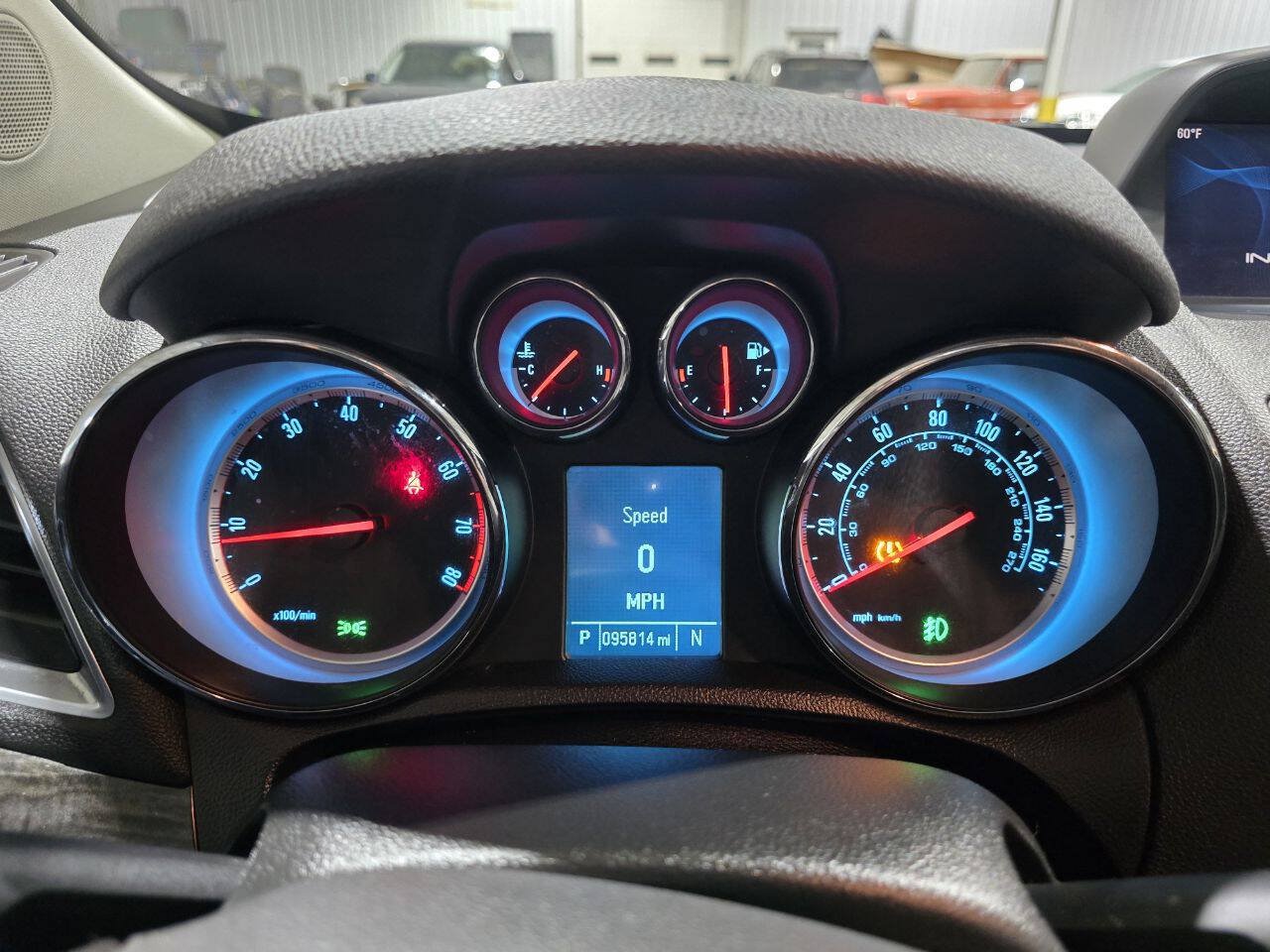 Used 2016 Buick Encore Convenience AWD/4WD image 32