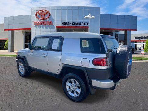 Used 2007 Toyota FJ Cruiser 4WD image 6