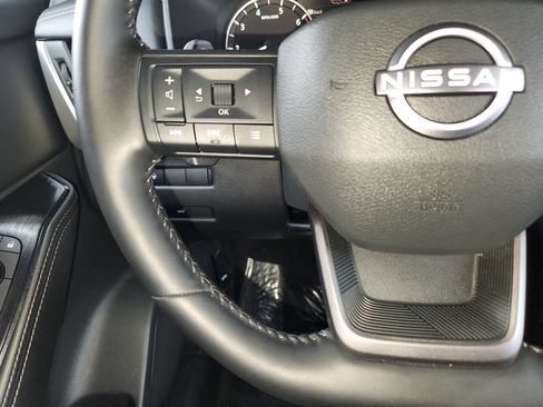 Used 2026 Nissan Rogue SV FWD image 24