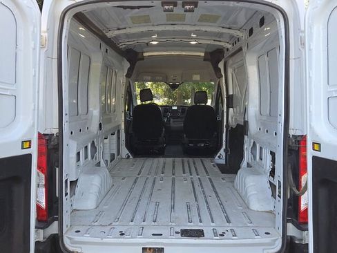 Used 2023 Ford Transit 250 Medium Roof RWD image 11