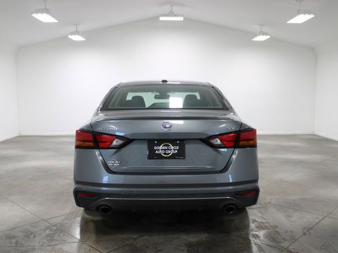 Used 2019 Nissan Altima 2.5 SV image 8