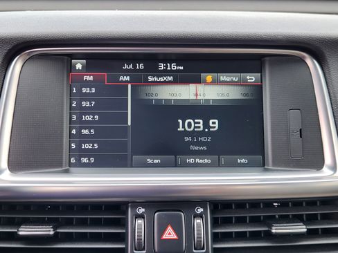 Used 2016 Kia Optima EX w/ Premium Package FWD image 11