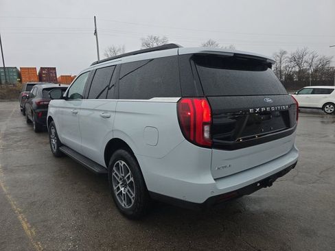 Used 2025 Ford Expedition Active image 3