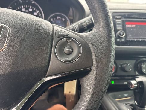 Used 2016 Honda HR-V LX image 21