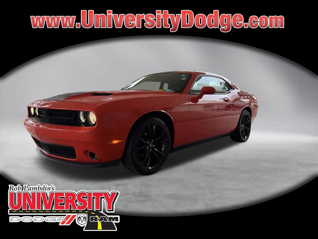 Used 2017 Dodge Challenger SXT w/ Blacktop Package RWD 360° Tour