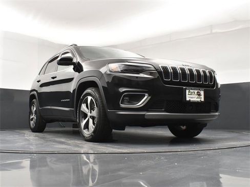 Used 2022 Jeep Cherokee Limited image 19