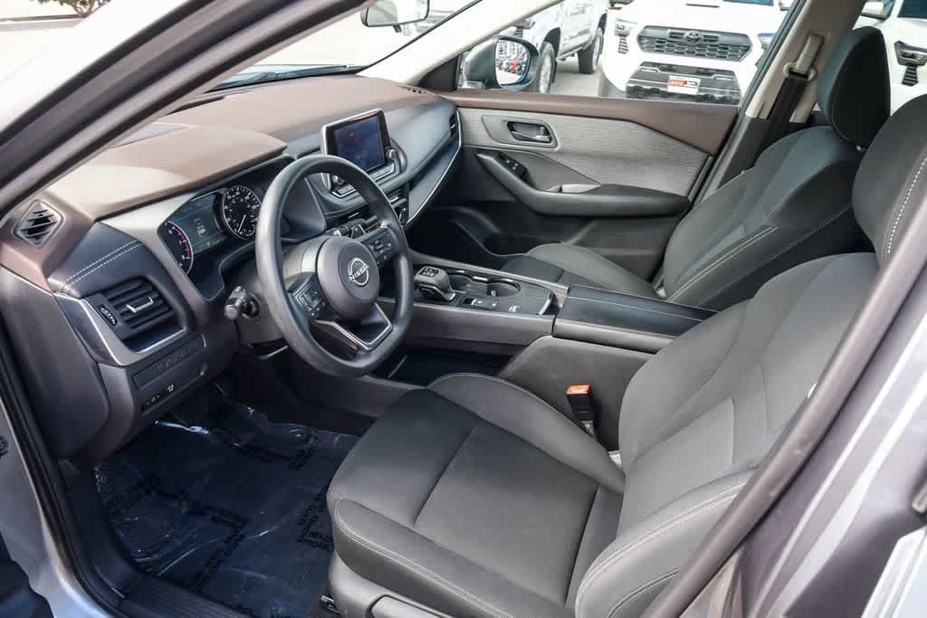 Used 2023 Nissan Rogue S FWD image 16