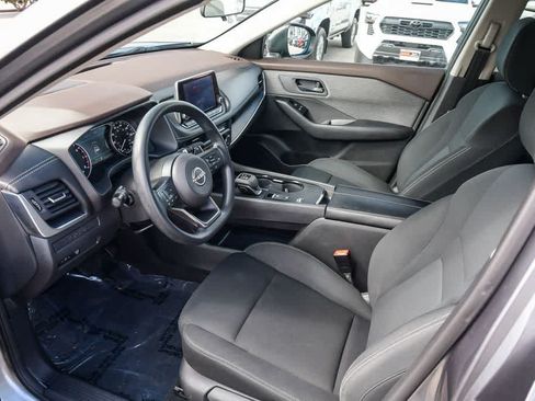 Used 2023 Nissan Rogue S FWD image 16