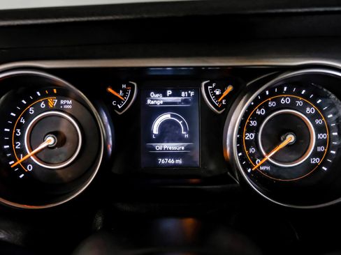 Used 2019 Jeep Wrangler Sport AWD/4WD image 14