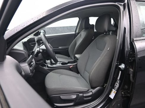 Used 2025 Kia K4 FWD image 19