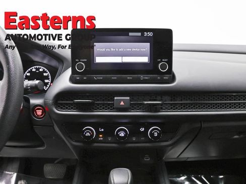 Used 2024 Honda HR-V LX image 12