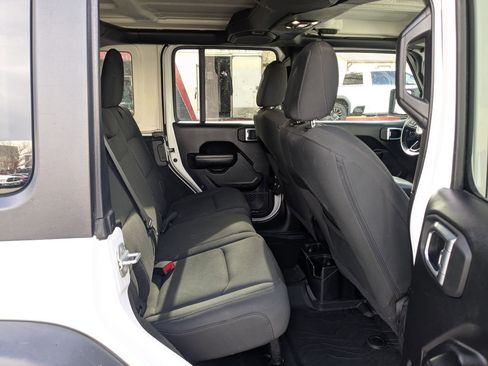 Used 2021 Jeep Wrangler Unlimited Sport S image 29