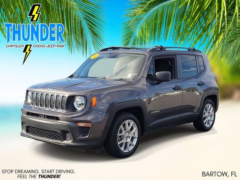 Used 2020 Jeep Renegade Sport w/ Sport Appearance Group FWD image 2