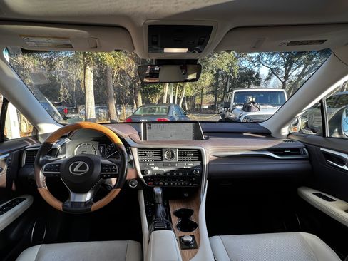 Used 2018 Lexus RX 350L image 36