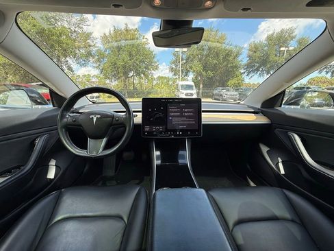 Used 2018 Tesla Model 3 Long Range RWD image 18