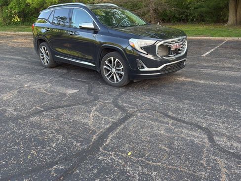 Used 2018 GMC Terrain Denali w/ Driver Alert Package II FWD image 11