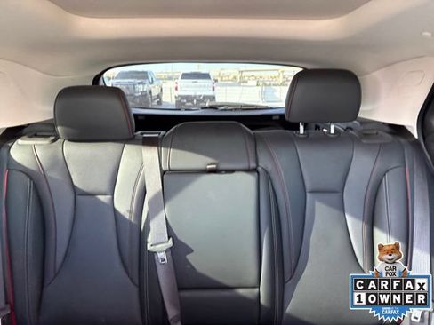 Used 2022 Buick Envision Essence w/ Technology Package I FWD image 5