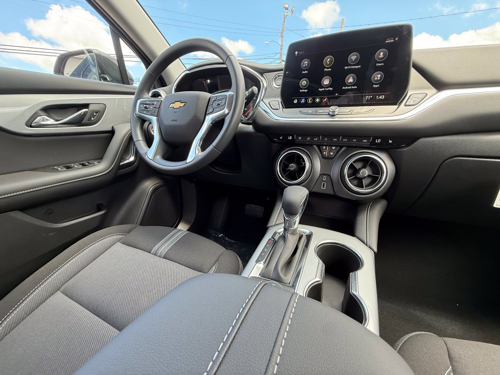 New 2026 Chevrolet Blazer LT w/ Midnight/Sport Edition AWD/4WD image 3