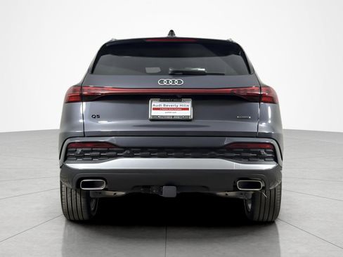 Used 2025 Audi Q5 Premium Plus w/ Premium Plus AWD/4WD image 4