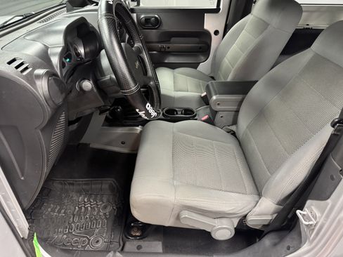 Used 2008 Jeep Wrangler Rubicon w/ PWR Convenience Group image 12