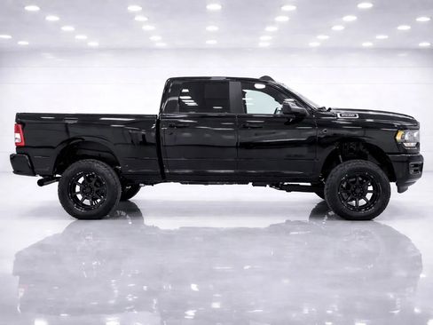 Used 2020 RAM 2500 Big Horn w/ Level 2 Equipment Group AWD/4WD image 6