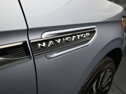 Used 2024 Lincoln Navigator Black Label AWD/4WD image 26