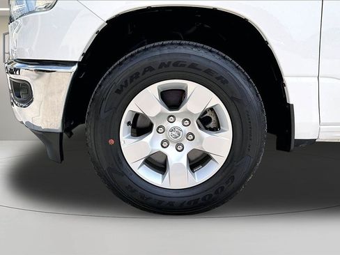 Used 2023 RAM 1500 Big Horn AWD/4WD image 35