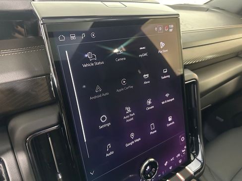 Used 2025 GMC Yukon AT4 w/ AT4 Premium Package image 19