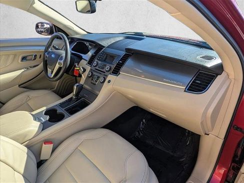 Used 2018 Ford Taurus SEL image 18