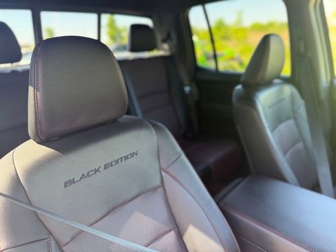 Used 2025 Honda Ridgeline Black Edition image 29