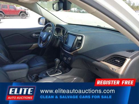 Used 2017 Jeep Cherokee High Altitude image 9