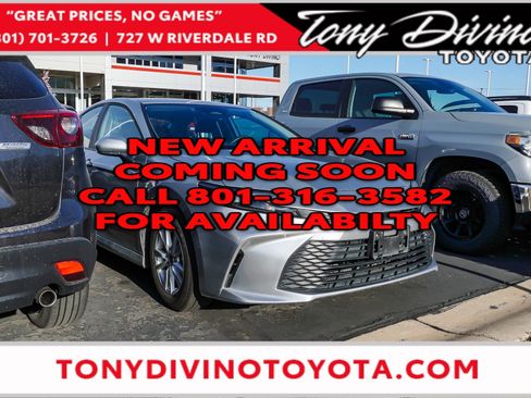 Certified 2025 Toyota Camry LE image 1