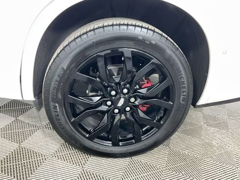 Used 2023 Cadillac XT6 Sport w/ Technology Package image 36